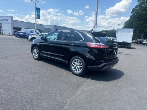 Certified 2022 Ford Edge SEL w/ Convenience Package AWD/4WD image 5