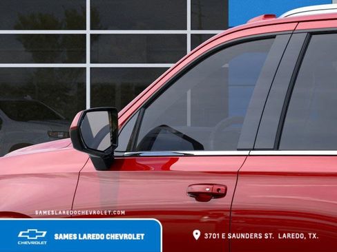 Used 2025 Chevrolet Tahoe LS RWD image 12