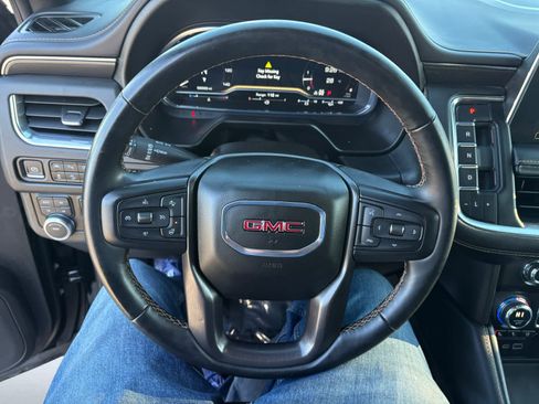Used 2023 GMC Yukon AT4 w/ AT4 Premium Package image 31