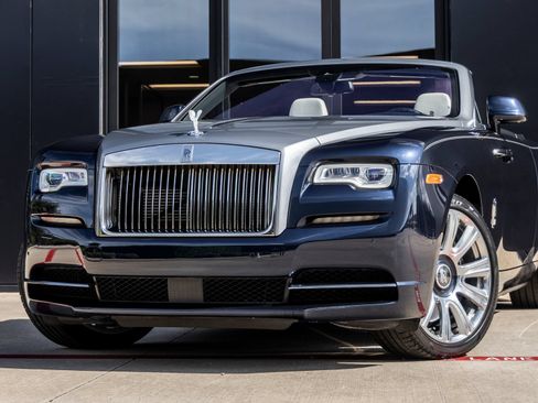 Used 2016 Rolls-Royce Dawn RWD image 6