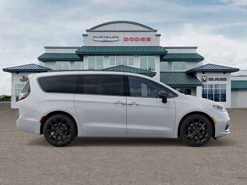 New 2026 Chrysler Pacifica Limited w/ S Appearance Package AWD/4WD image 26