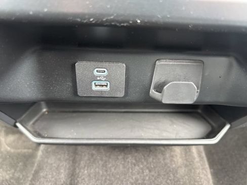 Used 2022 Ford F150 XLT AWD/4WD image 36