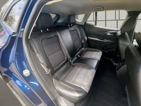 Used 2024 Chevrolet Trax LT w/ Driver Confidence Package FWD image 27