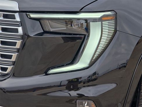 New 2026 GMC Acadia Denali w/ Super Cruise Package image 32