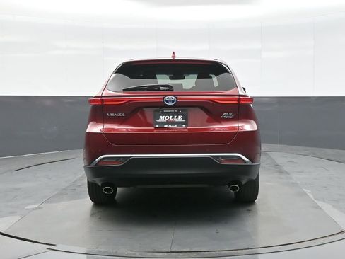 Used 2021 Toyota Venza XLE w/ Softex Package image 8