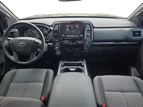 Used 2023 Nissan Titan SV w/ SV Convenience Package AWD/4WD image 9