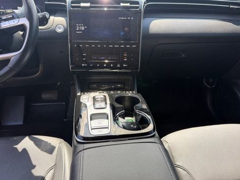 Used 2023 Hyundai Tucson Limited AWD/4WD image 11