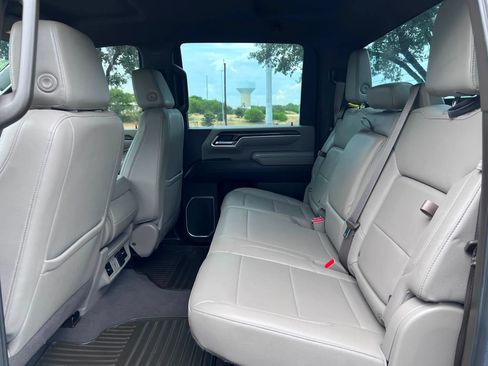Used 2024 Chevrolet Silverado 3500 LTZ AWD/4WD image 32