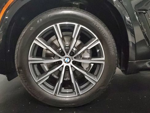 Used 2022 BMW X5 xDrive40i w/ M Sport Package AWD/4WD image 7