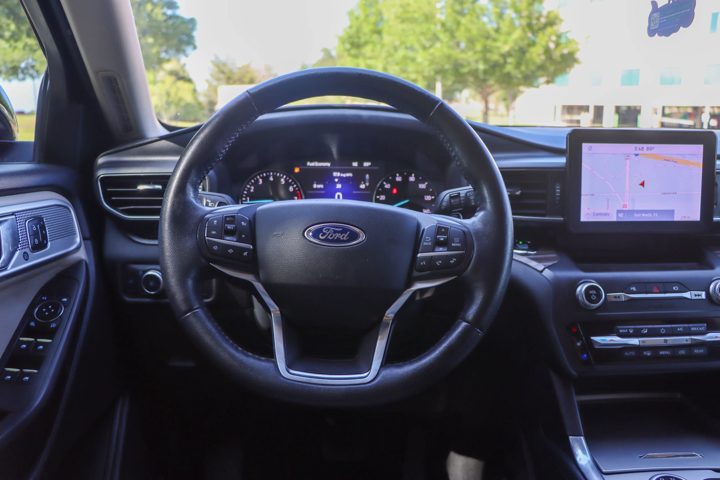 Used 2020 Ford Explorer Limited RWD image 31