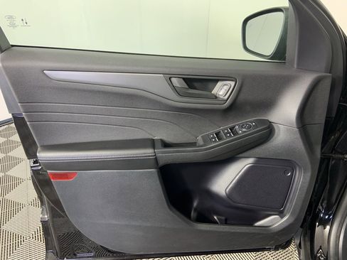 Used 2023 Ford Escape Active image 22