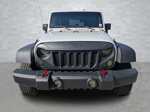Used 2015 Jeep Wrangler Sport image 3