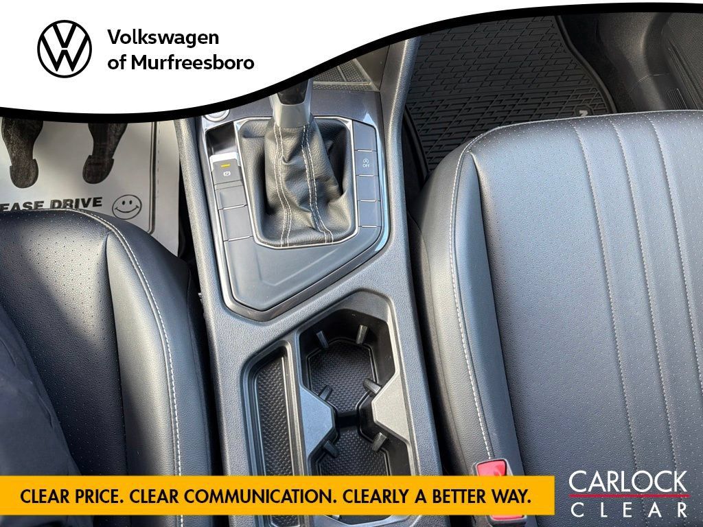 Certified 2023 Volkswagen Tiguan SE FWD image 22