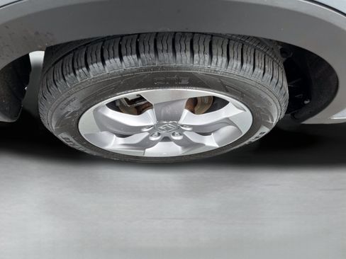 Used 2022 Honda HR-V LX image 28