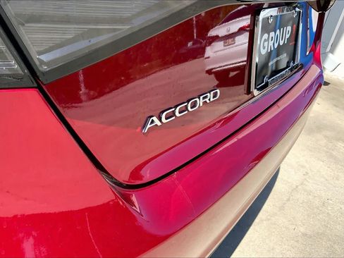 Used 2025 Honda Accord SE image 31