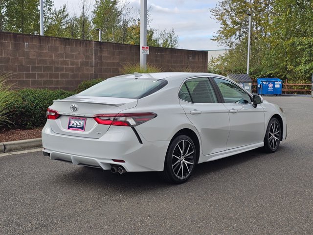 Used 2022 Toyota Camry SE FWD image 5