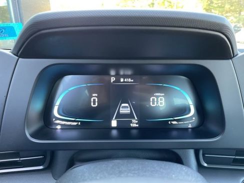 Used 2025 Hyundai Elantra Sport image 19