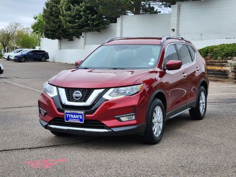 Used 2019 Nissan Rogue SV AWD/4WD image 3
