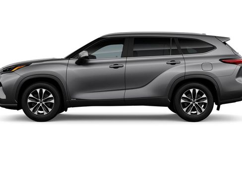 New 2026 Toyota Highlander XLE image 4