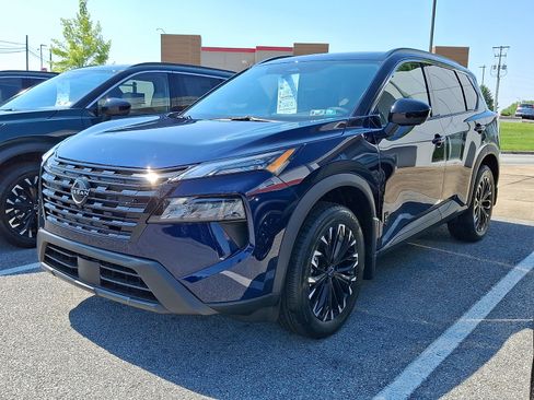 New 2026 Nissan Rogue SV AWD/4WD image 3