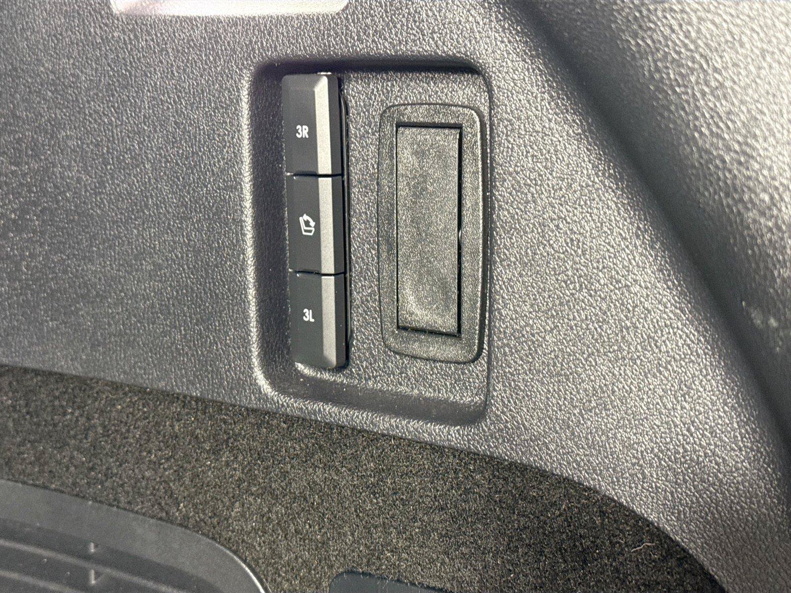 Used 2022 Lincoln Aviator Reserve AWD/4WD image 39