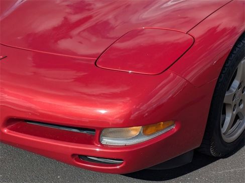 Used 1998 Chevrolet Corvette Convertible w/ Memory Pkg image 9