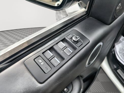 Used 2019 Land Rover Discovery HSE Luxury AWD/4WD image 13