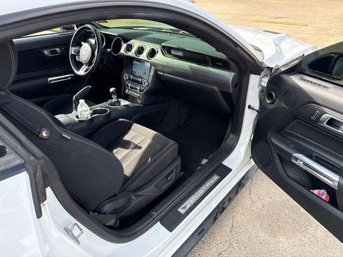 Used 2018 Ford Mustang GT w/ Equipment Group 301A RWD image 10