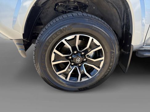 Used 2023 Toyota Tacoma TRD Sport w/ TRD Premium Sport Package AWD/4WD image 9