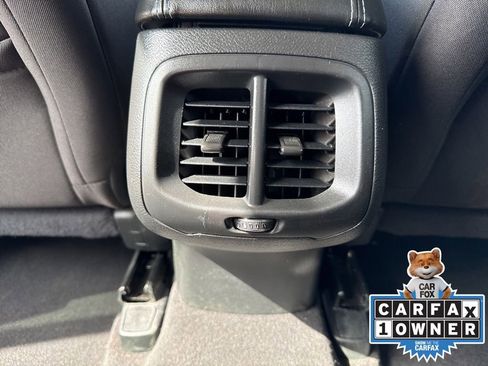 Certified 2019 Jeep Cherokee Latitude w/ Popular Appearance Group image 11