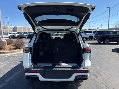 Used 2023 INFINITI QX60 Luxe w/ Cargo Package image 15