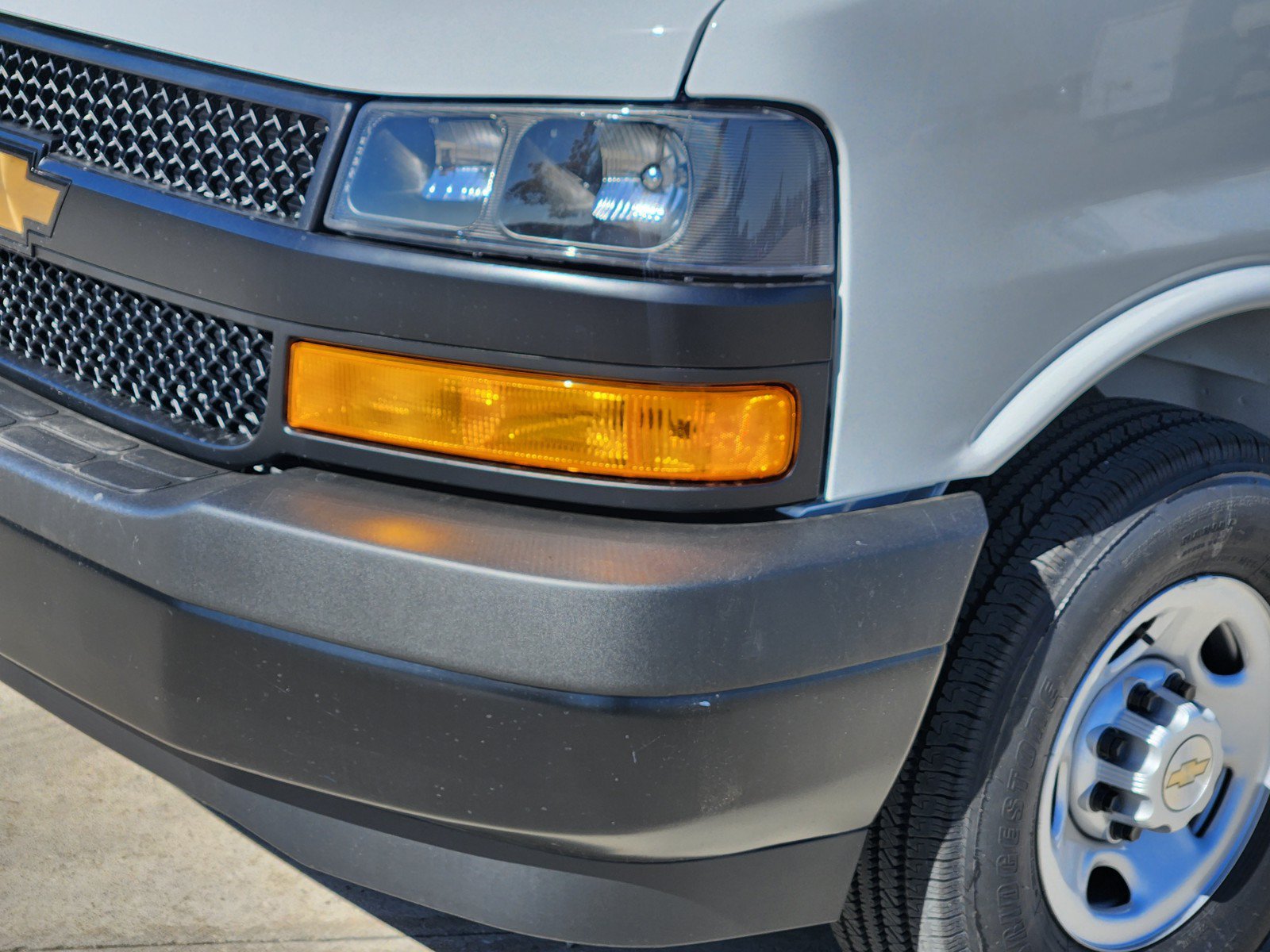 New 2025 Chevrolet Express 2500 w/ Driver Convenience Package RWD image 7