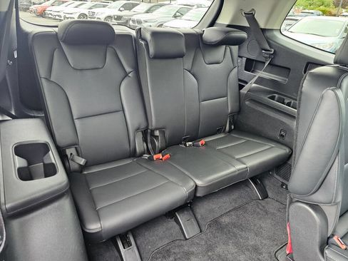 Certified 2024 Kia Telluride S FWD image 28