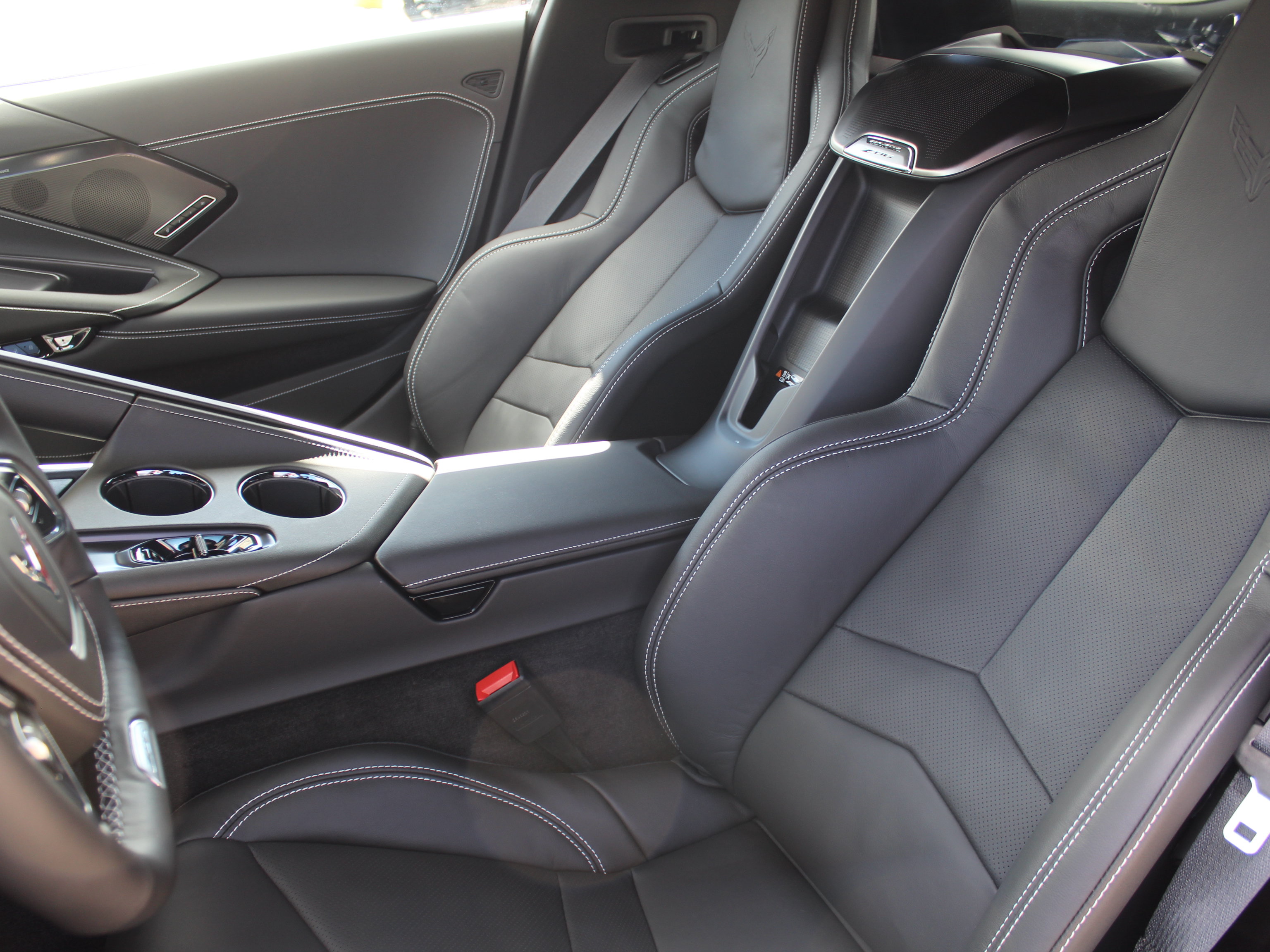 New 2027 Chevrolet Corvette Z06 w/ Stealth Interior Trim Package RWD image 15