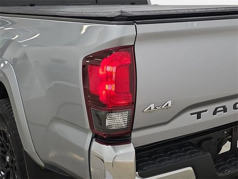 Used 2019 Toyota Tacoma SR5 image 33