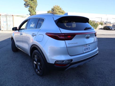 Used 2020 Kia Sportage S image 17