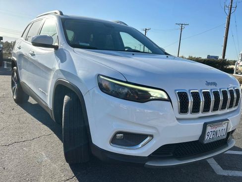 Used 2019 Jeep Cherokee Limited FWD image 3