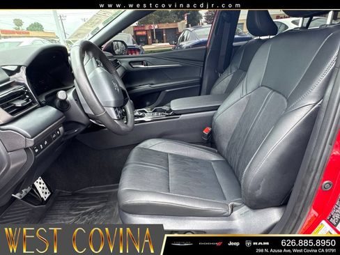 Used 2025 Toyota Camry XSE FWD image 21