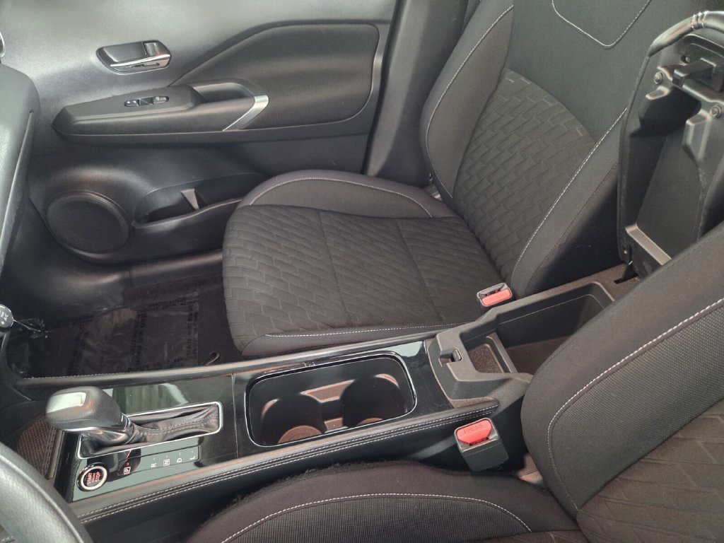 Used 2022 Nissan Kicks SV FWD image 22