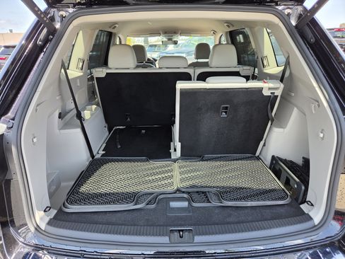 Certified 2024 Volkswagen Atlas SE AWD/4WD image 38