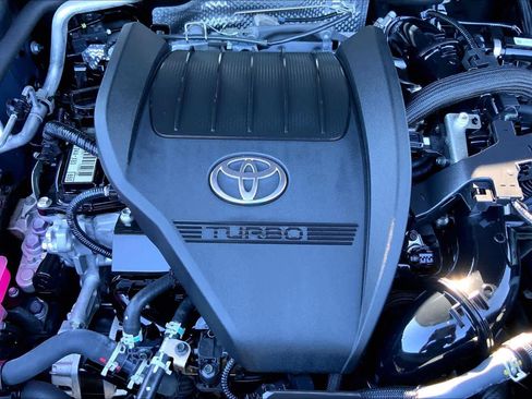 Used 2024 Toyota Grand Highlander AWD image 32