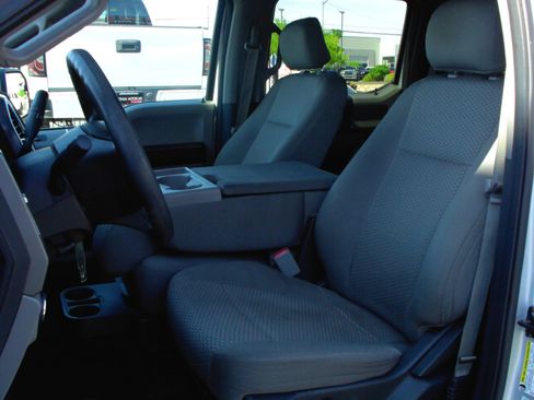 Used 2016 Ford F150 XLT AWD/4WD image 17