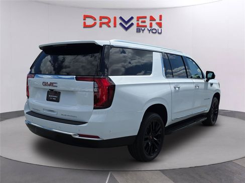 New 2026 GMC Yukon XL Elevation RWD image 4