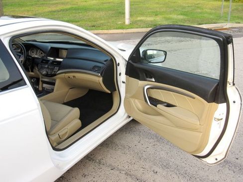 Used 2009 Honda Accord EX-L image 24