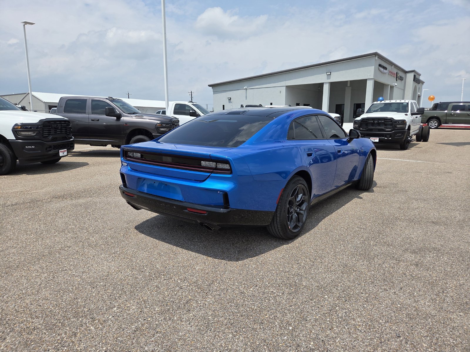 New 2026 Dodge Charger R/T w/ Blacktop Package AWD/4WD image 7