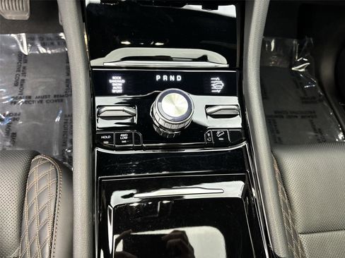 Used 2024 Jeep Grand Cherokee L Summit w/ High Altitude Package image 23