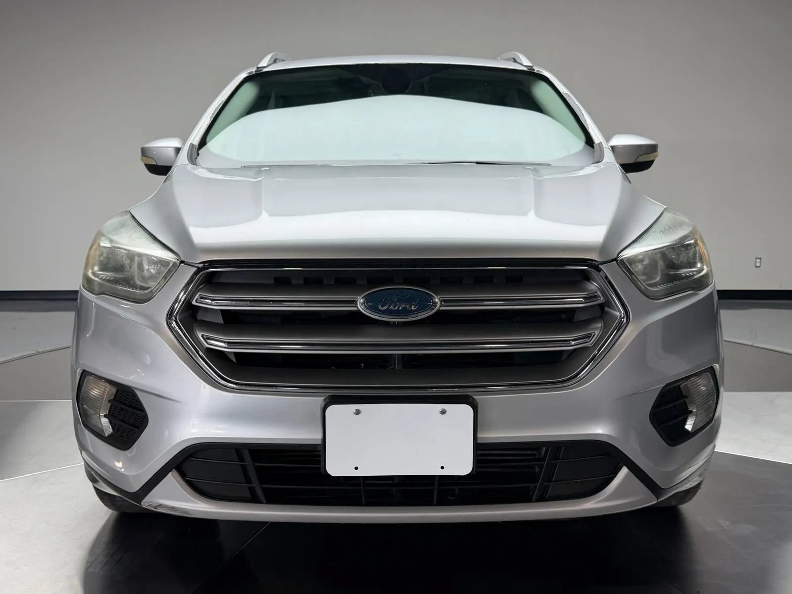 Used 2017 Ford Escape Titanium FWD image 3