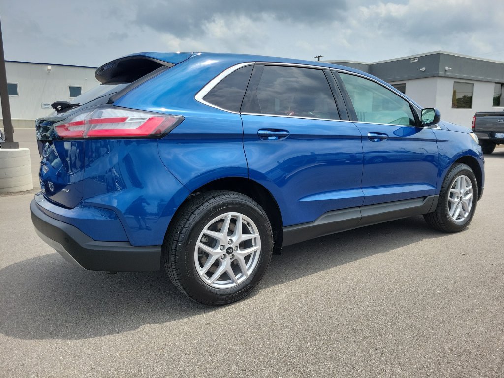 Used 2024 Ford Edge SEL w/ Convenience Package AWD/4WD image 4
