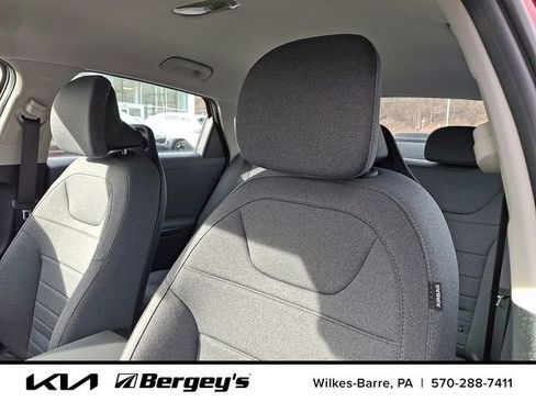 Certified 2025 Kia K4 EX image 17