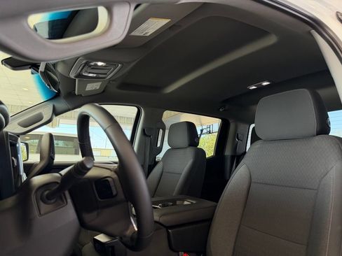 Used 2021 Chevrolet Silverado 1500 LT RWD image 14